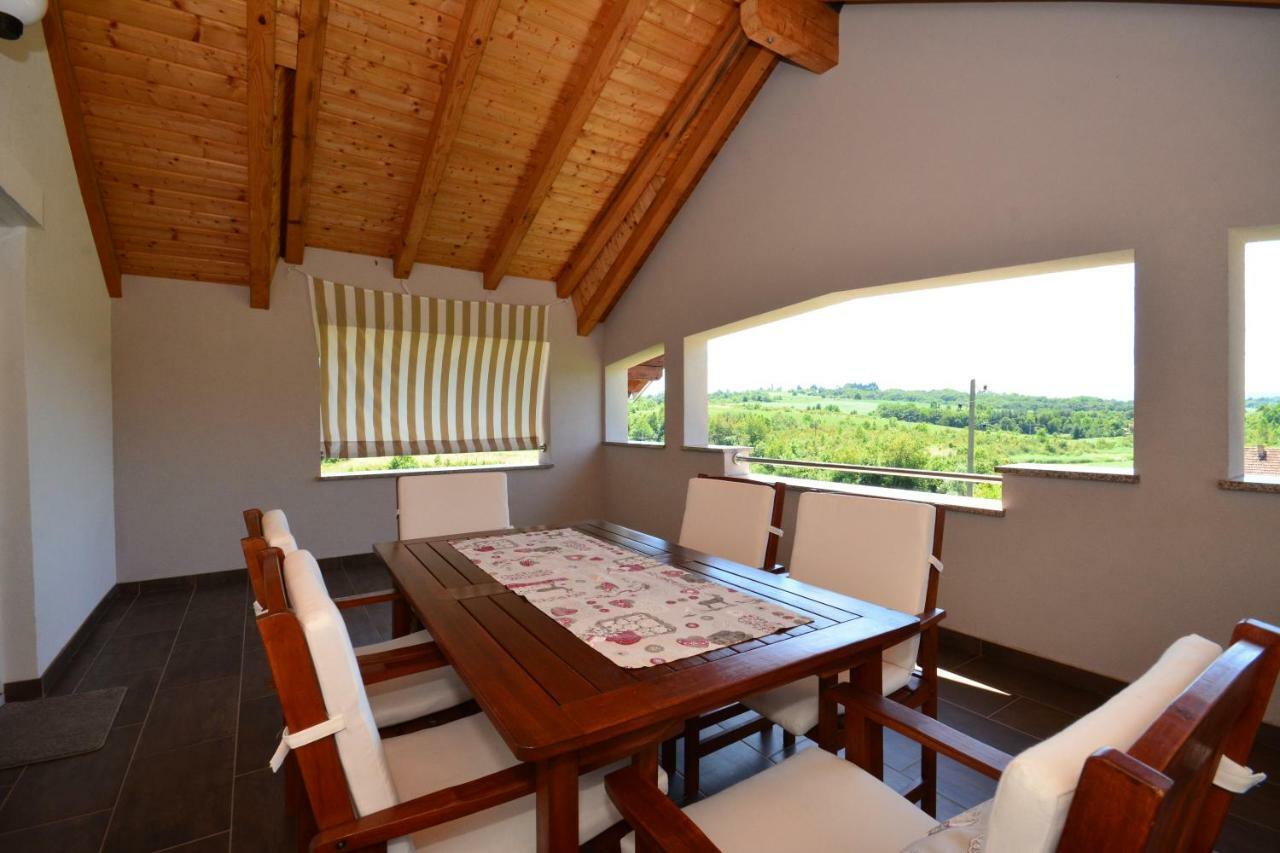 Apartman Viktoria Rakovica Buitenkant foto