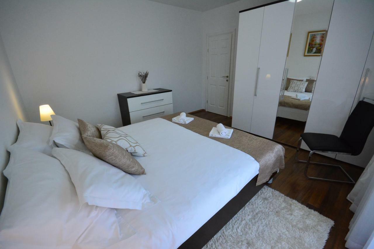 Apartman Viktoria Rakovica Buitenkant foto