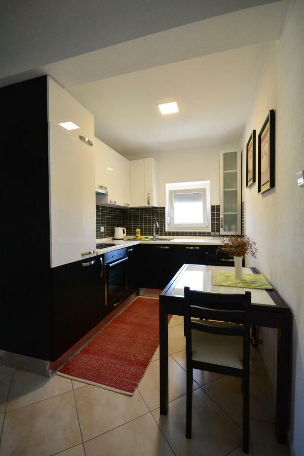 Apartman Viktoria Rakovica Buitenkant foto