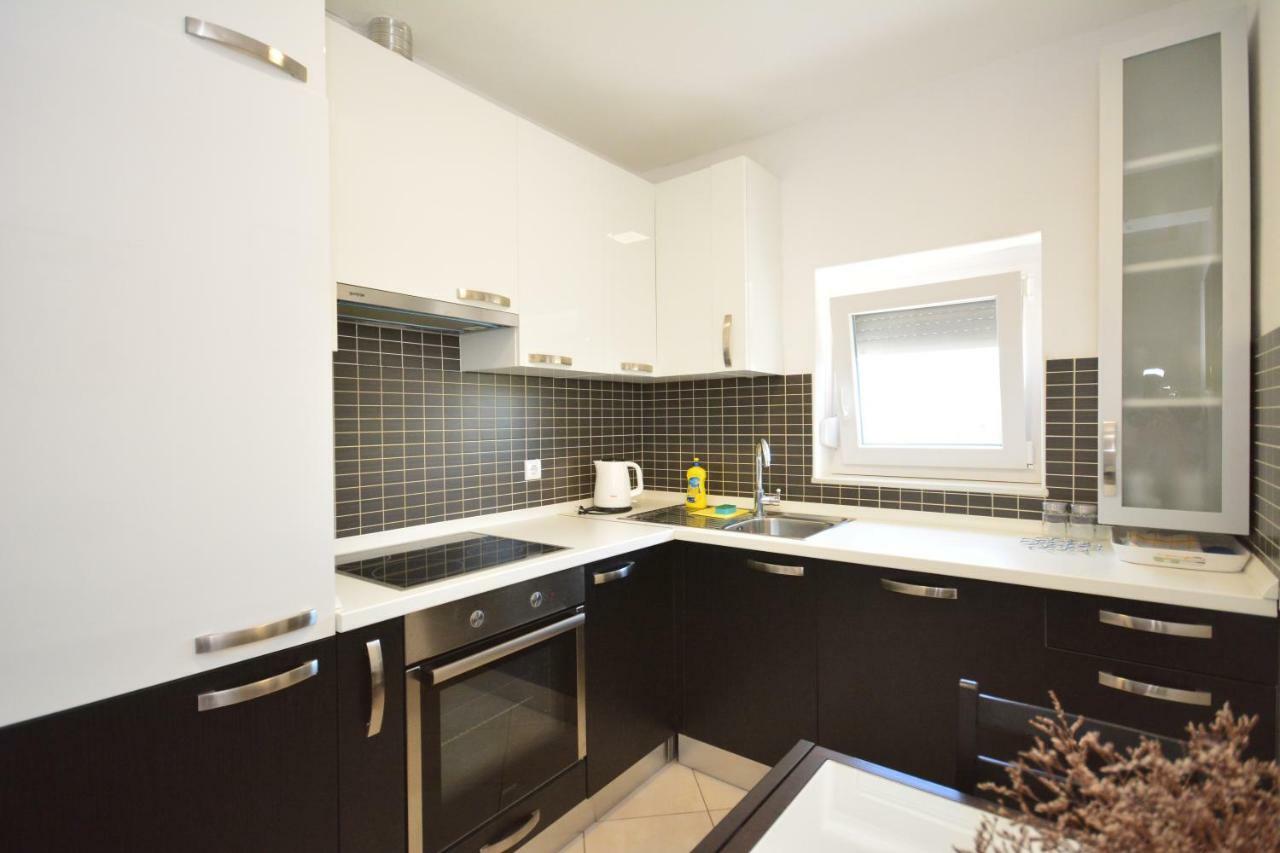 Apartman Viktoria Rakovica Buitenkant foto