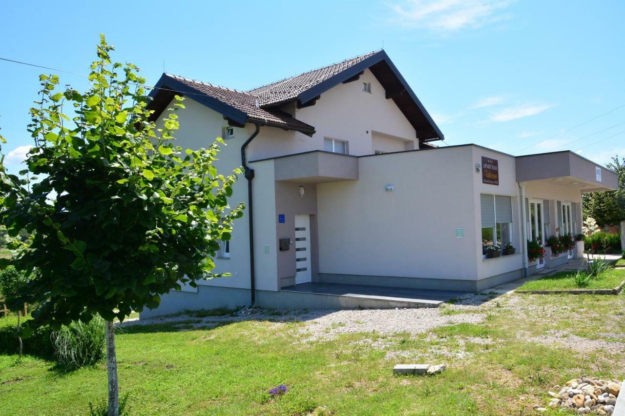 Apartman Viktoria Rakovica Buitenkant foto