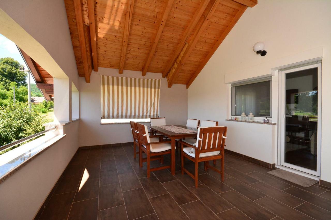 Apartman Viktoria Rakovica Buitenkant foto