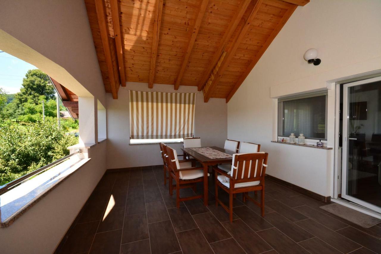 Apartman Viktoria Rakovica Buitenkant foto