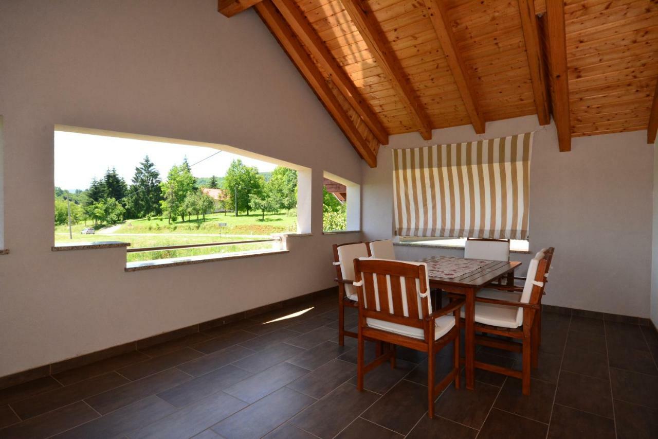 Apartman Viktoria Rakovica Buitenkant foto